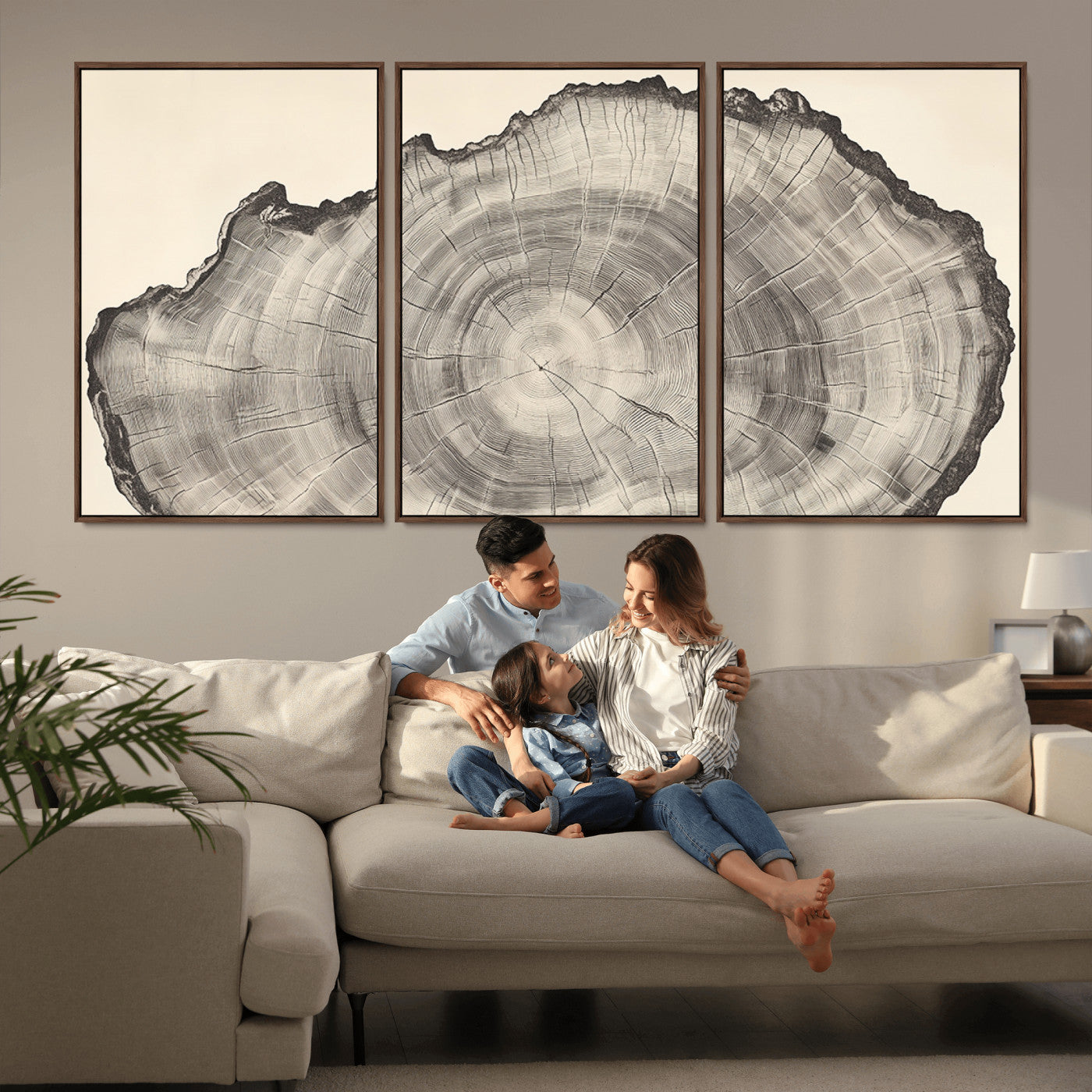 Detailed tree ring drawing in monochrome tones, ideal for rustic or nature-inspired interiors with a minimal decor aesthetic.